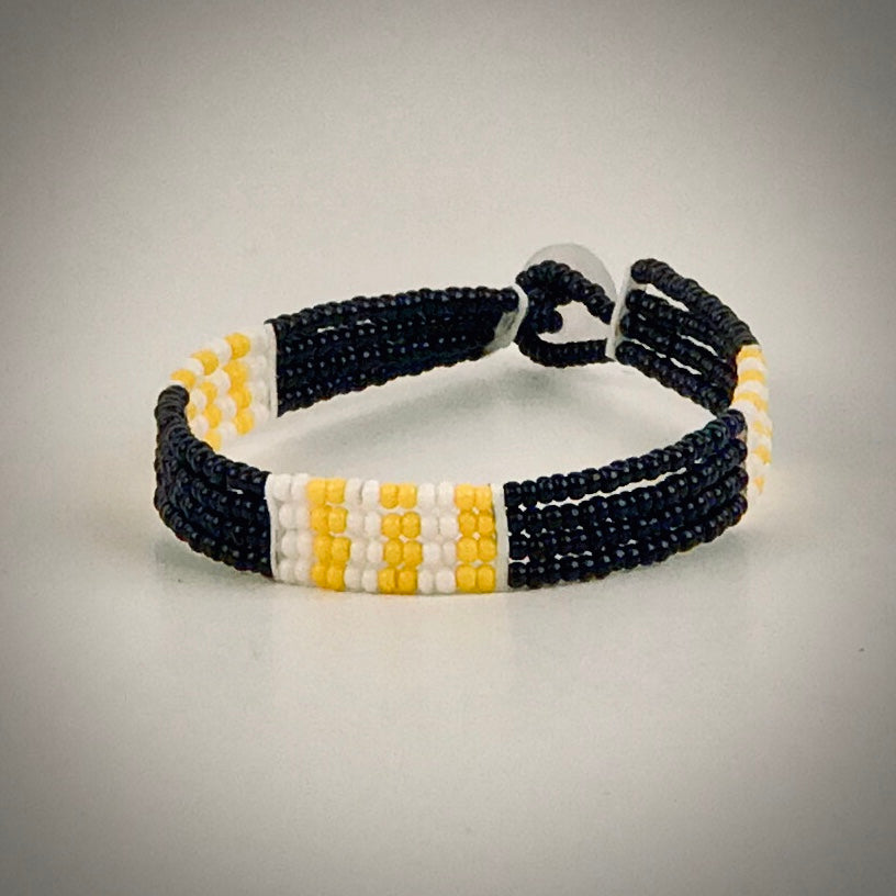 Massai-Armband mit Knopf / black, white, yellow